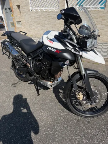 ? Se você procura uma Tiger 800 Xc chamar! ? WhatsApp: *