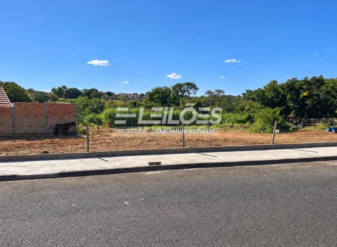 Área 1.751,57m² - Vila Maria Izabel - Assis/SP