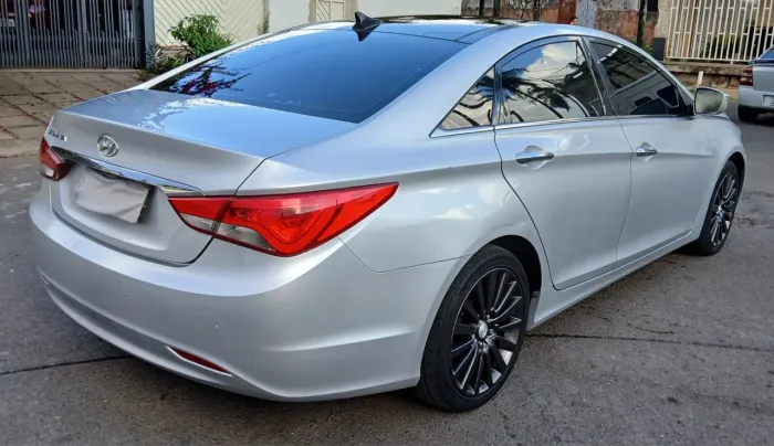 Hyundai Sonata 2.4 16V 182cv 4P Aut. 2014