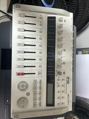 Interface de gravação ZOOM R16