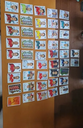 Lote com 42 Figurinhas Copa do Mundo Rússia 2018 (Inclui Repetidas)