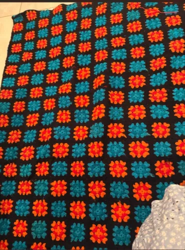 Manta anos 60 perfeito estado 2 x 2,20 croche