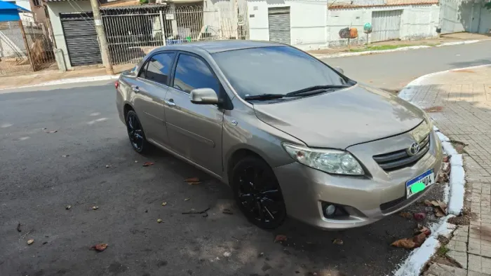 Toyota Corolla Altis 2.0 Flex 16V Aut. 2011