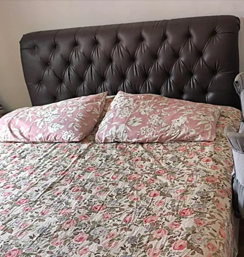 Cama Queen com cabeceira 
