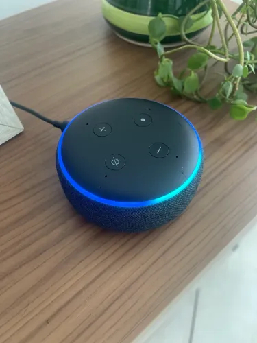 Echo Dot Amazon 3ª Geração Smart Speaker Alexa Cinza-escuro