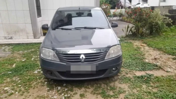 Renault Logan Authentique Hi-flex 1.0 16V 4P 2013
