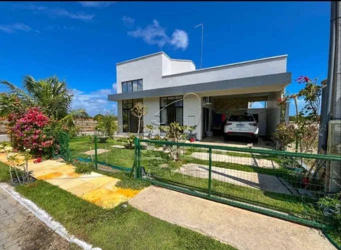 CASA EM CONDOMÍNIO CLUB NA CIDADE DE BEBERIBE CEARÁ