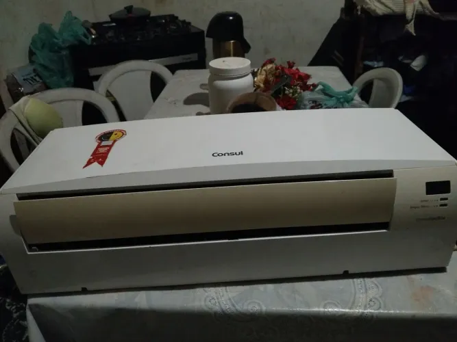 Vendo essa central ela nao esta esfriando apenas liga mais nao esta esfriando valor 750 