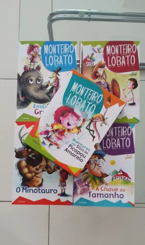  Conjunto de livros Aventuras no Sítio do Pica-pau Amarelo - Monteiro Lobato