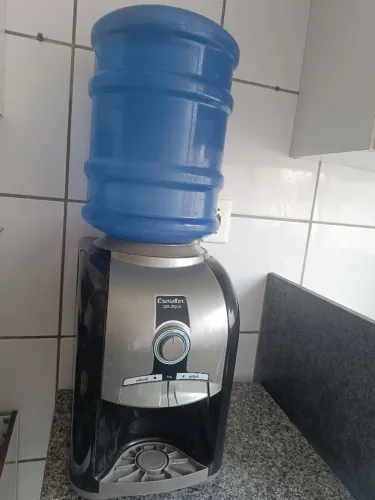 VENDO GELA AGUA COM GARRAFÃO 