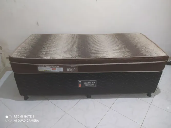 Cama box