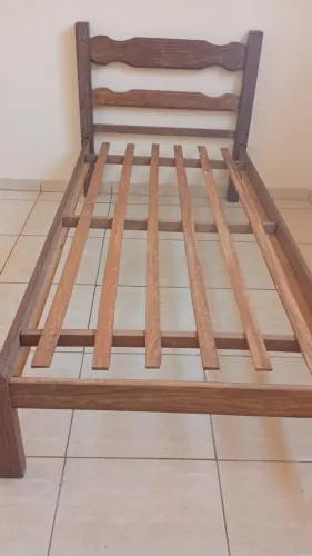Cama 1,90cm x 90cm