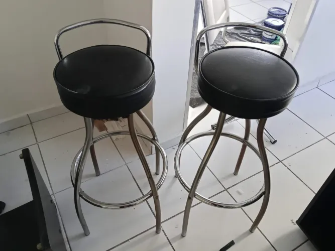 Banquetas Lindas Ótimo Estado 