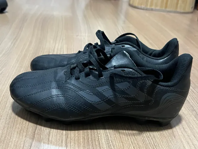 Chuteira Adidas Copa Tamanho 35