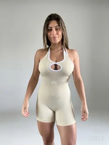 Macacão Shorts