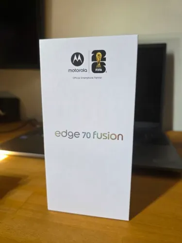 Motorola Edge 70 Fusion, 256gb, 8gb + (16gb Boost), Tela 6.8" Extreme Amoled, cor Branco