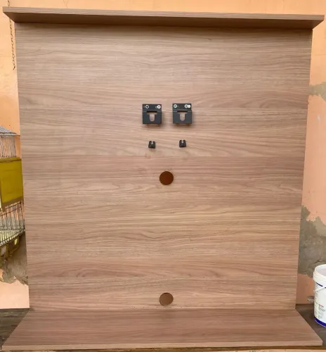 SUPORTE/PAINEL PARA TV EM MDF
