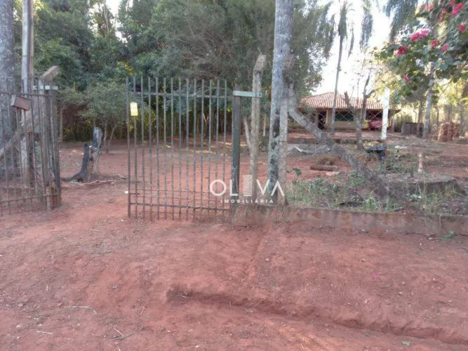 Chácara com 2 dormitórios à venda, 1000 m² por R$ 250.000,00 - Estância Gramado (Zona Rura