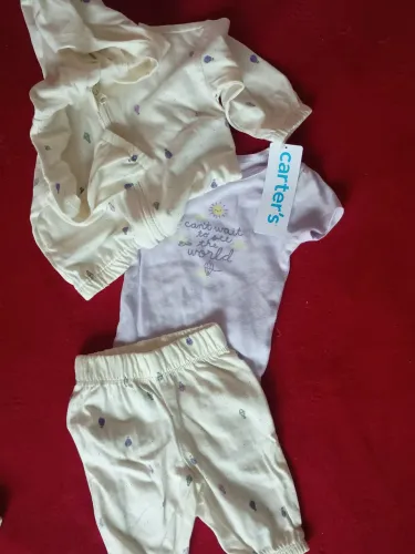 Conjunto de body, casaco e calça Carter's - RN