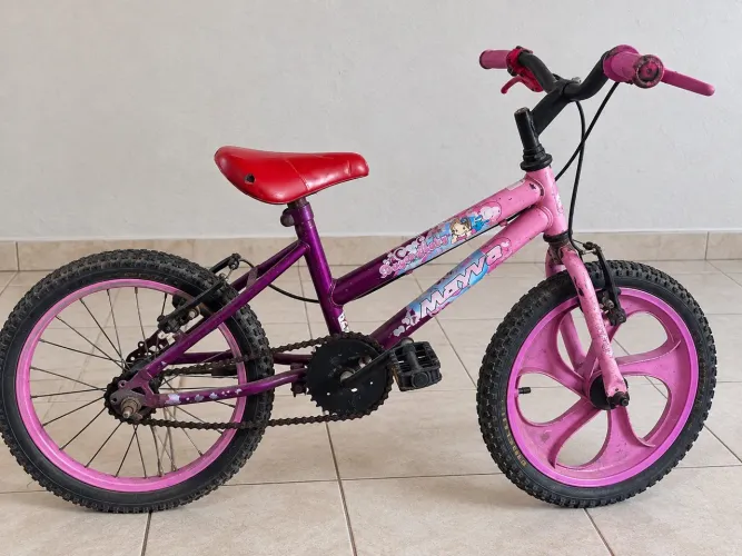 Bicicleta infantil menina