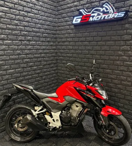 Honda CB 300F Twister Flex