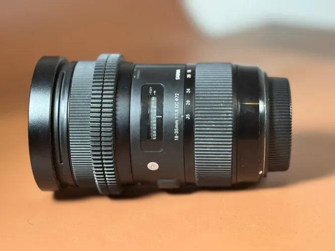 Lente Sigma 18-35  f1.8 EF com engrenagem para follow focus