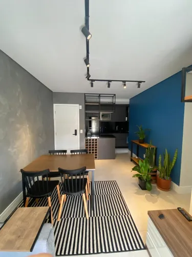 Apartamento Completo com Móveis Planejados | 2 Quartos | Centro Histórico de São José