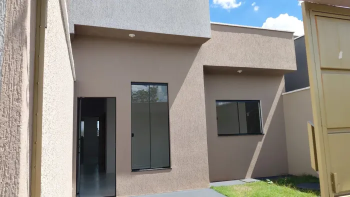 Casa nova com 2 quartos| sendo 1 suíte| Aceita Financiamento