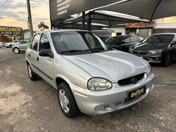 Chevrolet Corsa Sedan 1.0 MPFI 8V 71cv 4P 2004