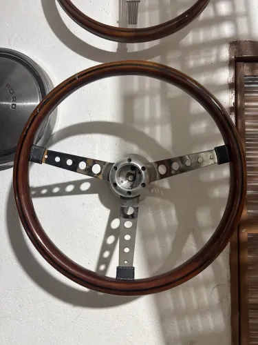 Volante rosseti com cubo em alumínio 