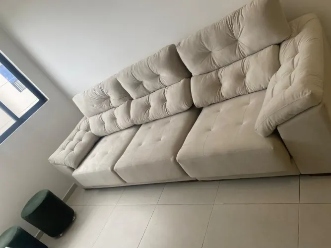 Sofá retrátil e reclinável