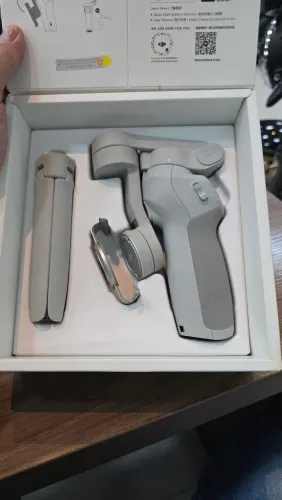 DJI OM 4 SE - Estabilizador de Celular (Gimbal) - Completo na Caixa