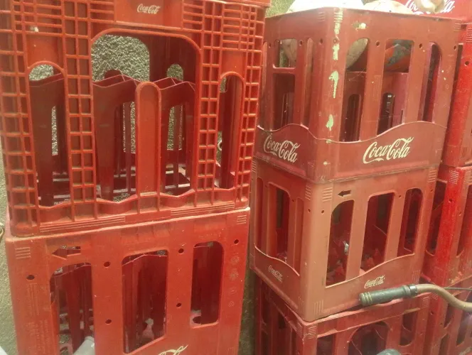 Caixa de coca cola seca