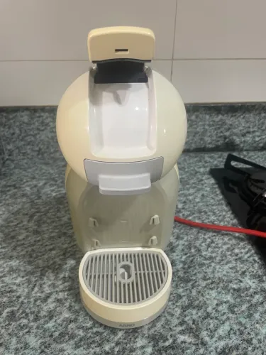 Cafeteira Dolce Gusto Branca