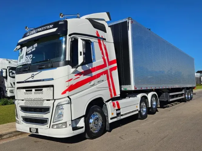 FH 460 6x2 Globetrotter Teto Alto Ano 21 Euro 5 baú Facchini 0km 30 plts 15.40 x 2.90