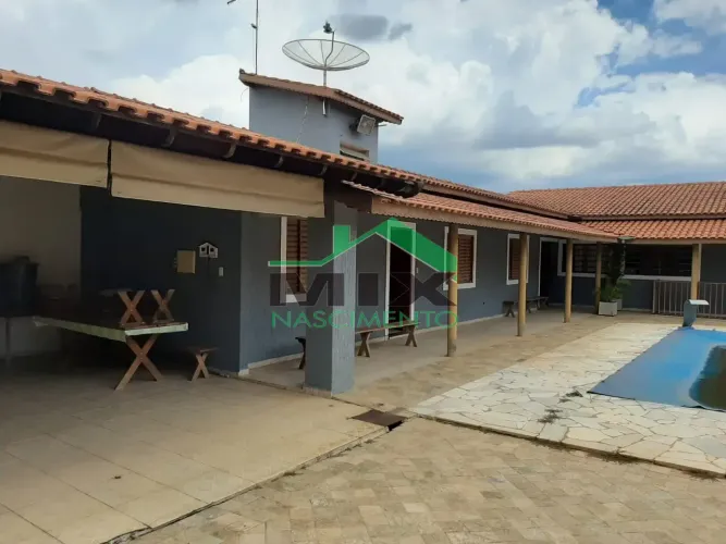 Chácara com 7 Dormitórios, Piscina e 500m² de Terreno | Casa Branca SP