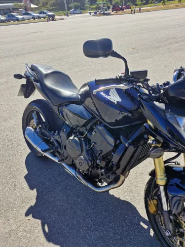 Hornet 600F azul petróleo