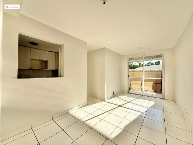 APARTAMENTO COM ÁREA PRIVATIVA BAIRRO CANDELÁRIA