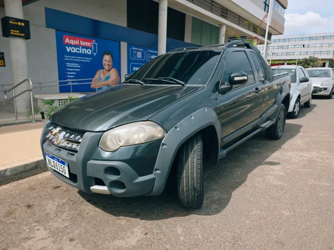 Fiat Strada Adventure 1.8/ 1.8 Locker Flex CE 2010
