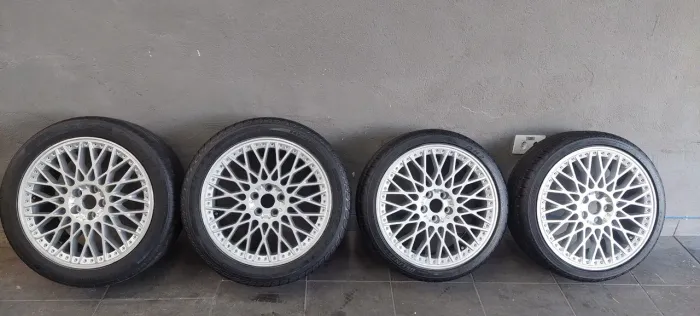 Jogo de rodas aro 17 furação 5x100 modelo BBS Krmai Kr52
