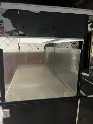 FOOD TRUCK + CHAPA + FOGAREIRO + TENDA SANFONADA ALUMINIO