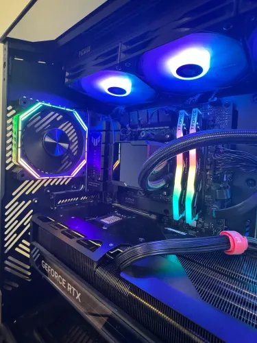 PC GAMER - Ryzen 9 9900x3d + 5070 TI