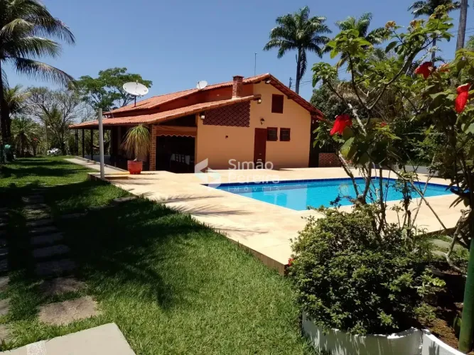 Imóvel para venda tem 350m² com 5 quartos em Centro - Simão Pereira - MG