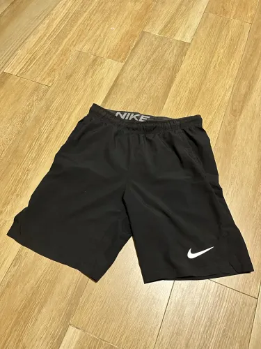 SHORT NIKE