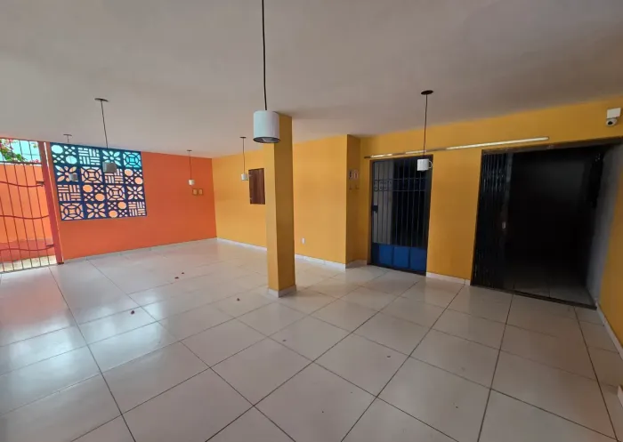 Casa Duplex em Nova Parnamirim com 2 Apartamentos Extras
