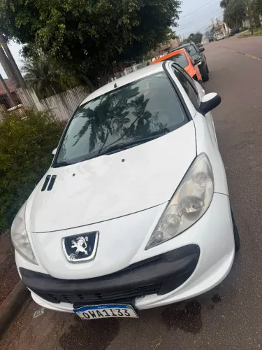 Peugeot 207 Active 1.4 Flex 8V 5P 2014