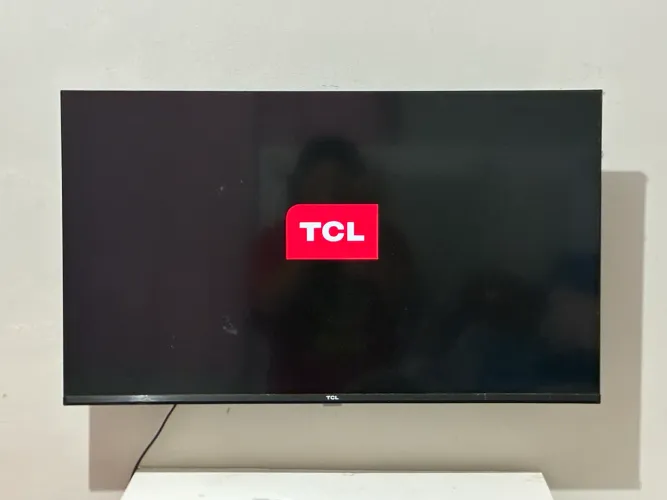 vende-se televisão TCL 32polegadas 
