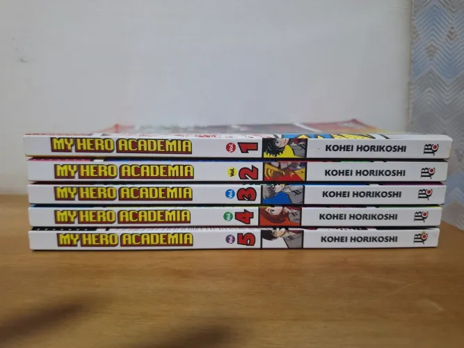 Mangá My Hero Academia Vol. 1 ao 5 | Boku no Hero Academia | JBC | Como Novo
