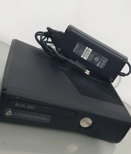 Xbox 360 pra peças