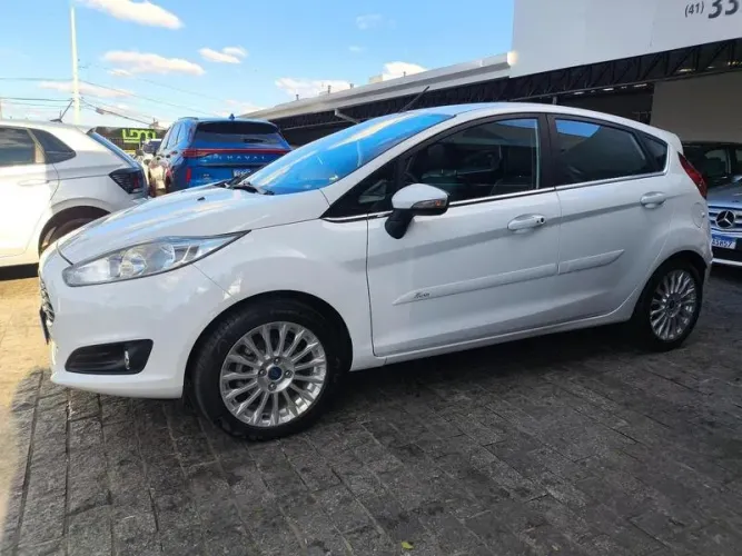 Ford Fiesta Titanium 1.6 16V Flex Power Shift 2016